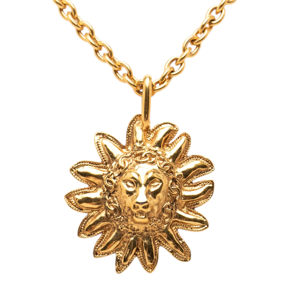 Pre-Loved Chanel Gold Plated Leo Lion Sun Medallion Necklace - Picture 2 of 7